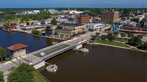 Visit Manitowoc, WI .
